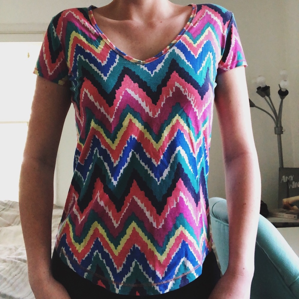 lilly pulitzer chevron print vneck